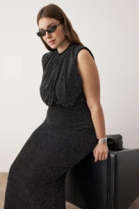 Trendyol Curve Black Tulle Knitting Maxi Length Plus Size Dress - Image 3