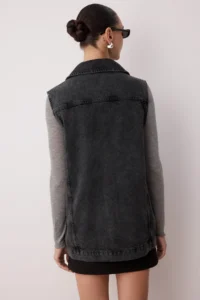 TRENDYOLMİLLA Anthracite Shirt Collar Pocket Detail 100% Cotton DENIM Vest Jacket - Image 4