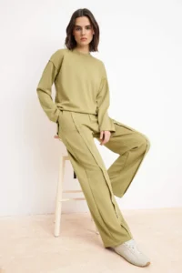 Trendyol Modest Khaki Oversized Silky interlock Plain Knitting - Image 2
