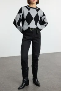 TRENDYOLMİLLA Gray Baklava Patterned Crew Neck Knitwear Sweater