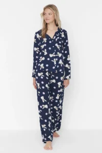 TRENDYOLMiLLA Navy Blue Rabbit Patterned Viscose Woven Pajama Set - Image 4