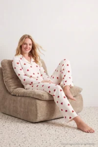 TRENDYOLMiLLA Ecru-Claret Red 100% Cotton Heart Patterned Knitted Pajama Set