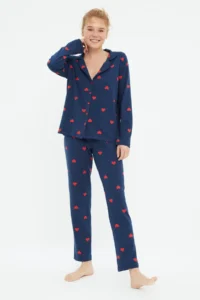 TRENDYOLMiLLA Navy Blue 100% Cotton Heart Knitted Pajama Set - Image 2