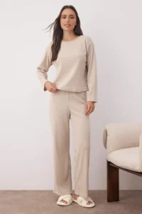 TRENDYOLMiLLA Beige Ribbed Knitting Pajama Set - Image 2