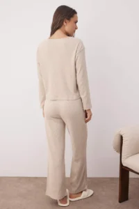 TRENDYOLMiLLA Beige Ribbed Knitting Pajama Set - Image 4