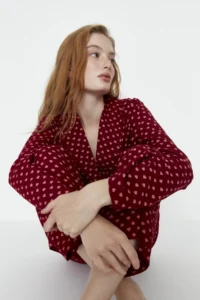TRENDYOLMiLLA Burgundy Heart Tie Detailed Viscose Woven Pajama Set - Image 4