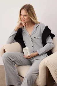 TRENDYOLMiLLA Gray 100% Cotton Printed Knitted Pajama Set with Piping and Pocket Detail - Image 2