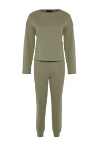 TRENDYOLMiLLA Green Waffle Fabric Knitted Pajama Set - Image 7