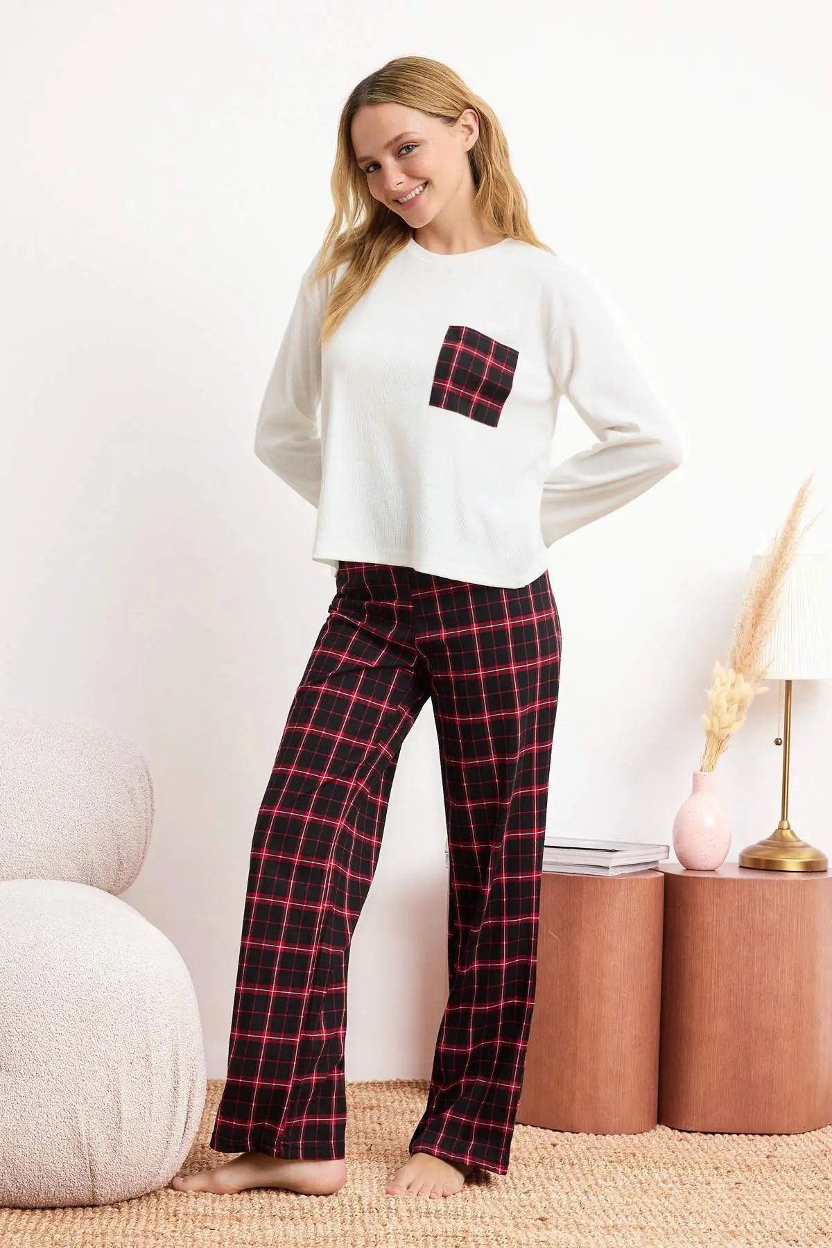 THMAW24PT00228-ECRU-BLACK_1