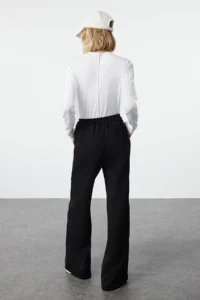 TRENDYOLMİLLA Black Cotton Blended Color Blocked Stripe Detailed Wide Leg Knitting Sports Sweatpants - Image 5