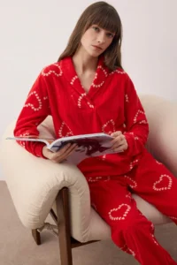 TRENDYOLMiLLA Red Heart Fleece Winter Knitted Pajama Set - Image 2