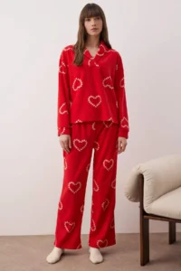 TRENDYOLMiLLA Red Heart Fleece Winter Knitted Pajama Set - Image 3