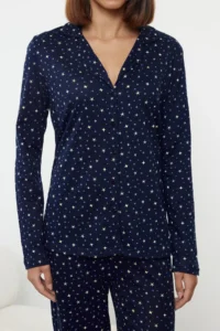 TRENDYOLMiLLA Navy Blue 100% Cotton Galaxy Patterned Knitted Pajama Set - Image 3