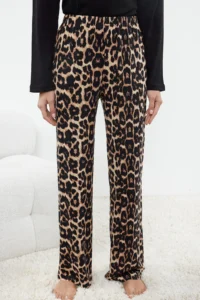 TRENDYOLMiLLA Black Leopard Patterned Knitted Pajama Set - Image 4