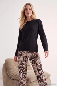 TRENDYOLMiLLA Black-Ecru Leopard Patterned Knitted Pajama Set - Image 2
