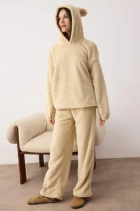 TRENDYOLMiLLA Beige Hooded and Embroidered Wellsoft Winter Knitted Pajama Set - Image 2