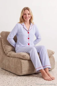 TRENDYOLMiLLA White-Blue Striped Heart Embroidered Piping Viscose Woven Pajama Set - Image 2