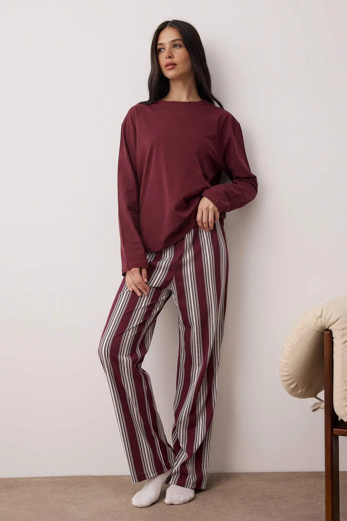 THMAW25PT00188-BURGUNDY_1
