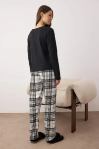 TRENDYOLMiLLA Black Cotton Heart Plaid Knitted Pajama Set - Image 5