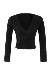 TRENDYOLMİLLA Black Scuba Material Crop Knitting Sports Top/Blouse - Image 5