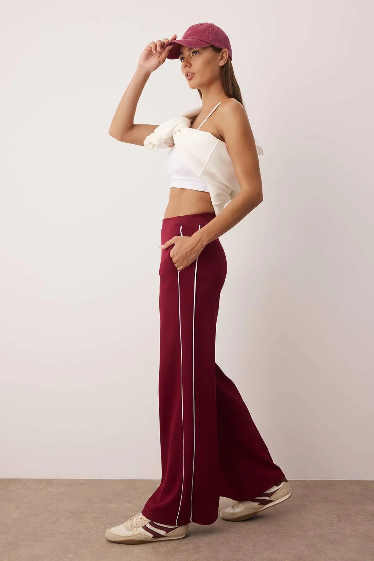 THMAW26EA00001-BURGUNDY_1
