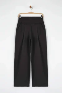 TRENDYOLMİLLA Black Brushed Soft Material Knitting Sports Sweatpants - Image 7
