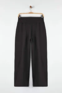TRENDYOLMİLLA Black Brushed Soft Material Knitting Sports Sweatpants - Image 9