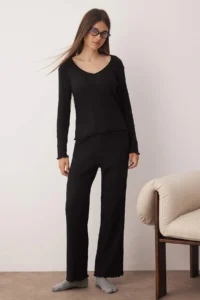 TRENDYOLMiLLA Black Cotton Baby Overlocked Soft Hand Brushed Ribbed Knitted Pajama Set - Image 2
