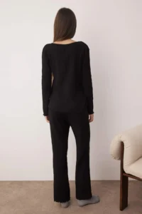 TRENDYOLMiLLA Black Cotton Baby Overlocked Soft Hand Brushed Ribbed Knitted Pajama Set - Image 6