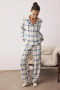 TRENDYOLMİLLA BLUE Checkered Viscose Weaving Pajama Set