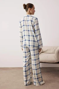 TRENDYOLMİLLA BLUE Checkered Viscose Weaving Pajama Set - Image 4