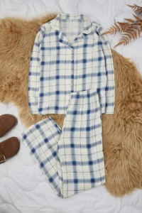 TRENDYOLMİLLA BLUE Checkered Viscose Weaving Pajama Set - Image 5