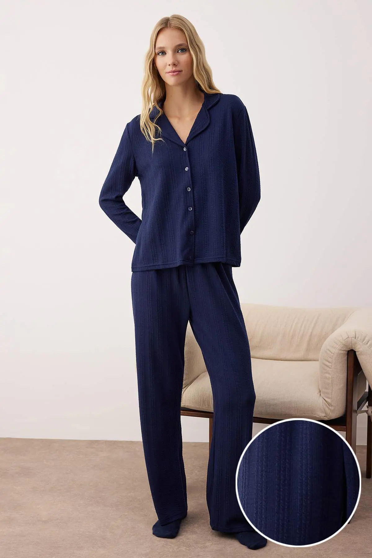 THMAW26PT00093-NAVY-BLUE_1