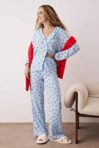 TRENDYOLMiLLA Mavi-Multicolor Striped Viscose Woven Pajama Set - Image 2