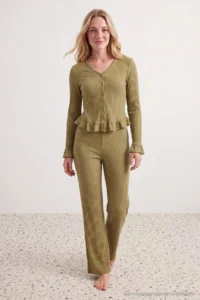 TRENDYOLMiLLA Khaki Ruffle Waffle Knitted Pajama Set - Image 2