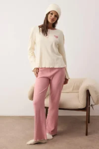 TRENDYOLMiLLA Ecru-Pink Cotton Heart Embroidered Baby Overlocked Corded Knitted Pajama Set - Image 3