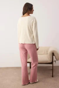 TRENDYOLMiLLA Ecru-Pink Cotton Heart Embroidered Baby Overlocked Corded Knitted Pajama Set - Image 5