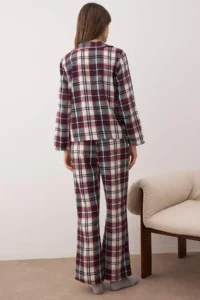 TRENDYOLMiLLA Multicolored Cotton Plaid Winter Thick Flannel Woven Pajama Set - Image 6