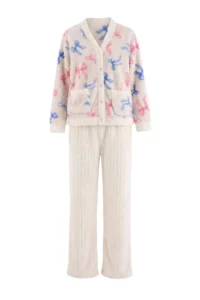 TRENDYOLMiLLA Ecru Ribbon Patterned Wellsoft Knitted Pajama Set - Image 5