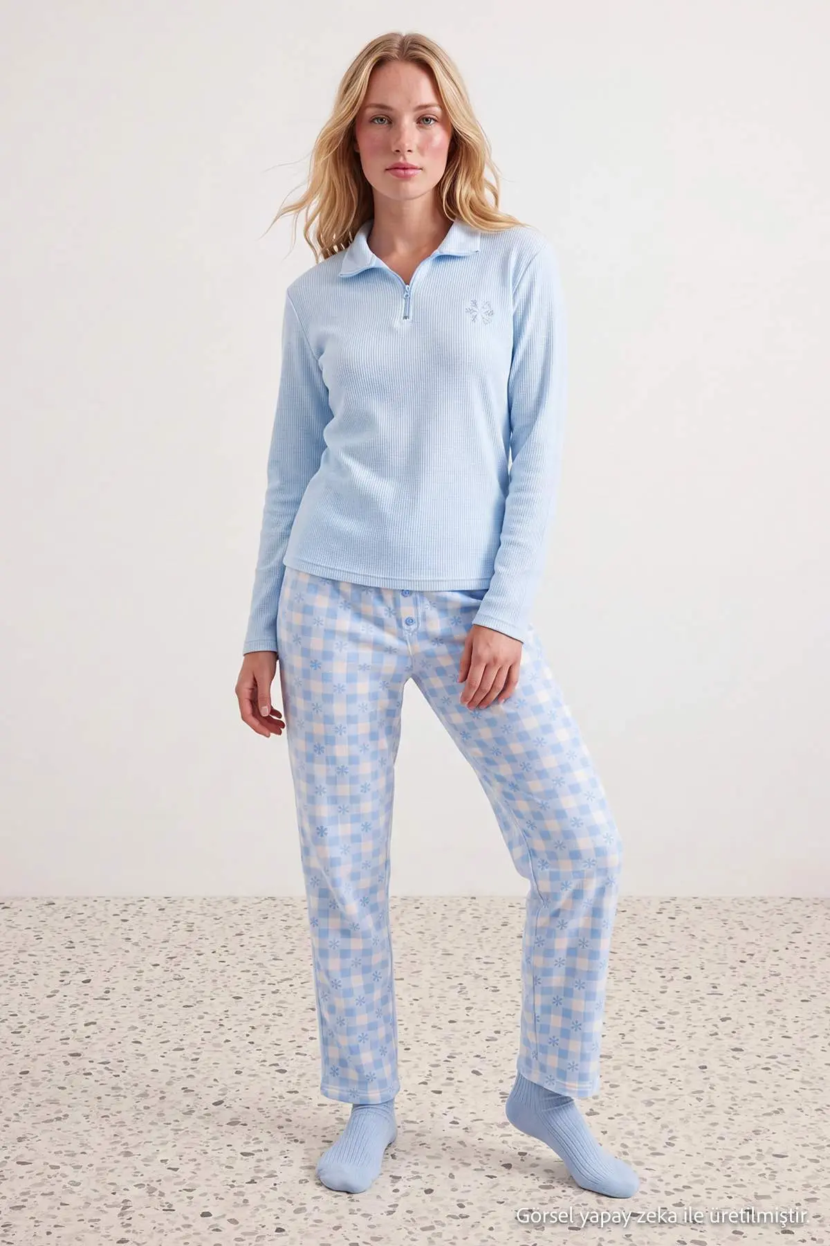 THMAW26PT00186-LIGHT-BLUE_1