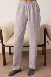TRENDYOLMiLLA Gray Penguin Patch Fleece Knitted Pajama Set - Image 3