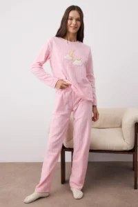 TRENDYOLMiLLA Pink Galaxy Patch Fleece Knitted Pajama Set - Image 3