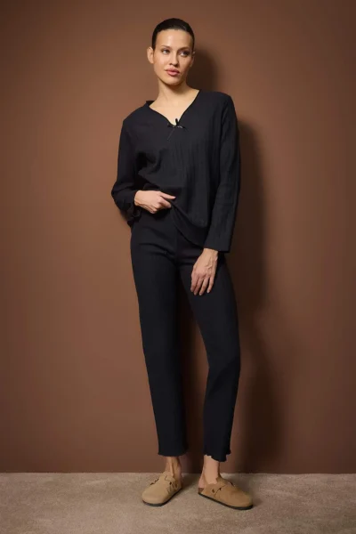 THMAW26PT00214-BLACK_1