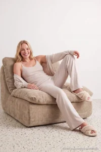 TRENDYOLMİLLA Stone 3 Sets Viscose Robe+Tank Top+Pants Knitting Pajama Set - Image 4