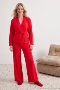 TRENDYOLMiLLA Red Belted Double Breasted Collar Knitted Pajama Set - Image 2