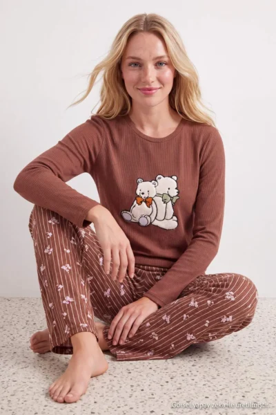 THMAW27PT00052-BROWN_1