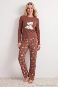 TRENDYOLMiLLA Brown Teddy Bear Patterned Soft Toe Winter Waffle Knitted Pajama Set - Image 3