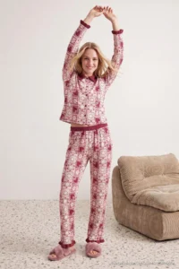 TRENDYOLMiLLA Burgundy Ethnic Patterned Frilly Knitted Pajama Set - Image 3