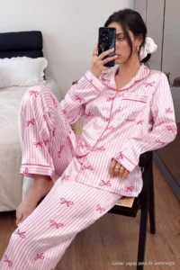 TRENDYOLMiLLA Pink-Multicolor Printed Satin Woven Pajama Set
