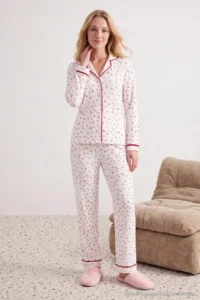TRENDYOLMiLLA Ecru Floral Piping Detailed Soft Toe Winter Corduroy Knitted Pajama Set - Image 2